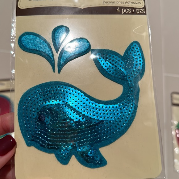 Adhesive embellishment crafts - Picture 3 of 4